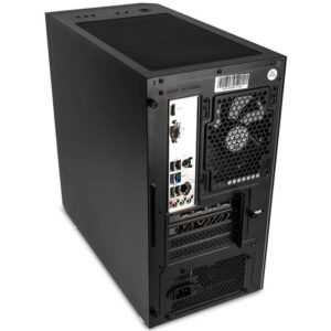 Der Value L Gaming PC unter 1000 Euro ist in einem schwarzen Tower-Gehäuse mit Seitenteil aus Hartglas untergebracht. Das Bild zeigt ihn von hinten in der Totale.