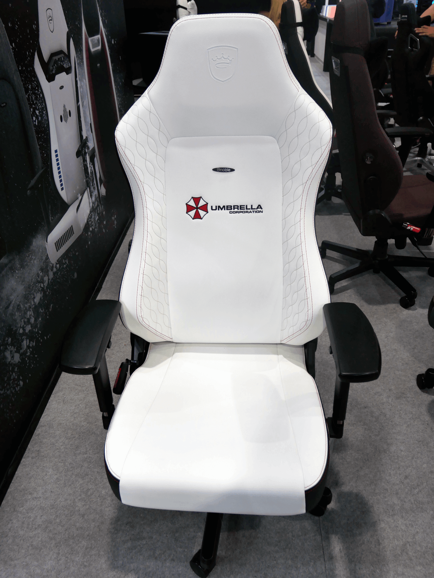 noblechairs Gaming-Stuhl Umbrella Corporation Edition - Frontansicht