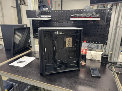 King Forge Gaming-PC von hinten mit sauberer Kabelführung
