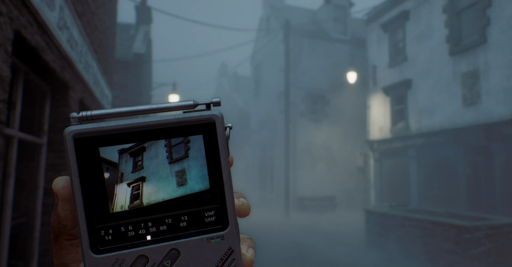 Silent Hill: Townfall Gerät mit Videosignal und eine dunkle Straße