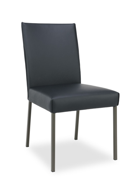 Polsterstuhl ROLF BENZ ohne Armlehne 652 in schwarz aus Leder